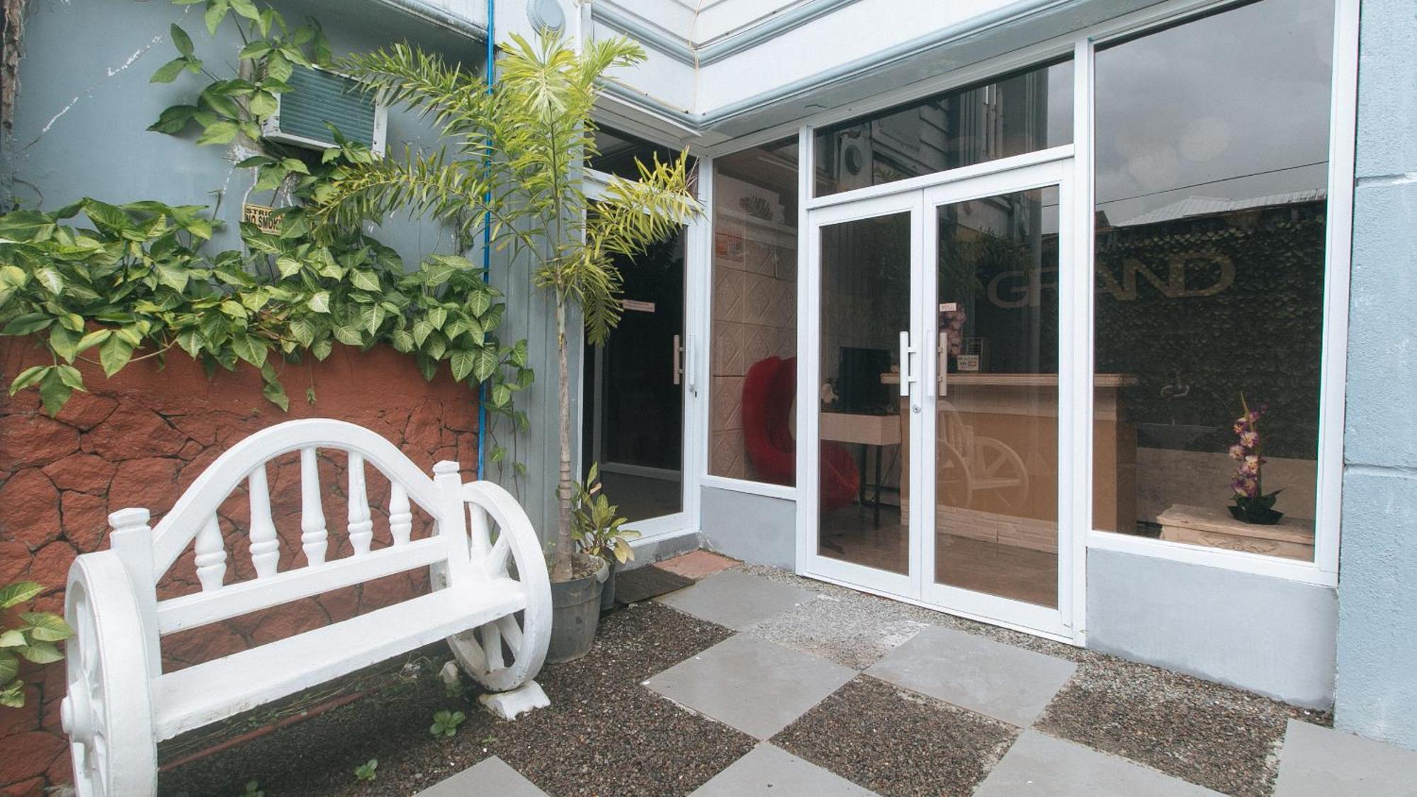 Reddoorz Premium At The Grand Peninsula Suites Balanga Eksteriør bilde